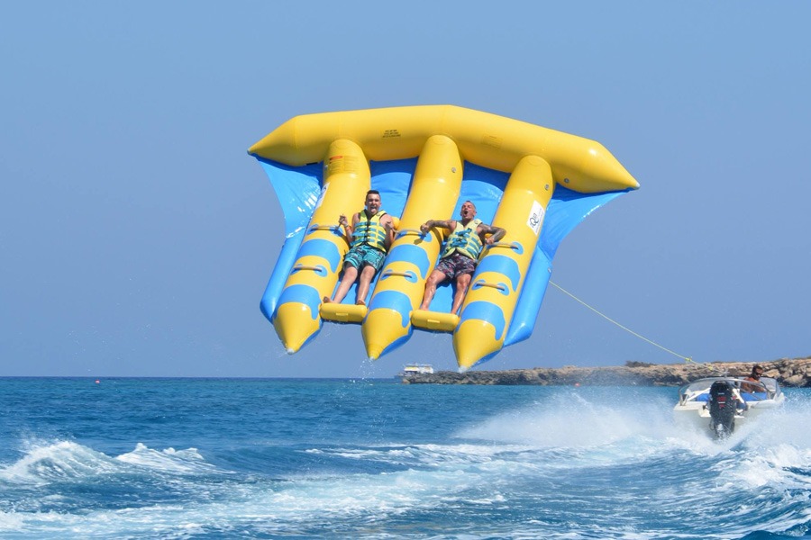 Fly Fish & Donut Boat Bali